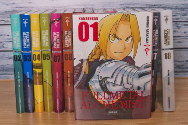 DÍA DE LA MADRE | Fullmetal Alchemist, de Hiromu Arakawa. Kanzenban | Norma Editorial, España - immagine 2