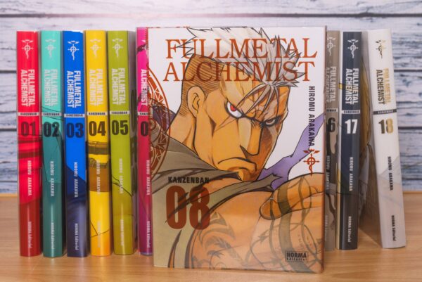 DÍA DE LA MADRE | Fullmetal Alchemist, de Hiromu Arakawa. Kanzenban | Norma Editorial, España - immagine 9