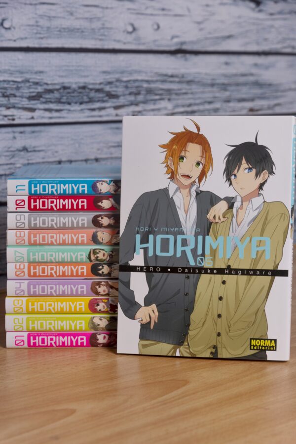 DÍA DE LA MADRE | Horimiya | Norma Editorial, España - immagine 6