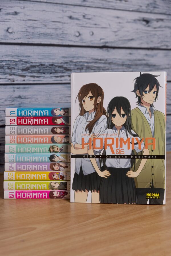 DÍA DE LA MADRE | Horimiya | Norma Editorial, España - immagine 7