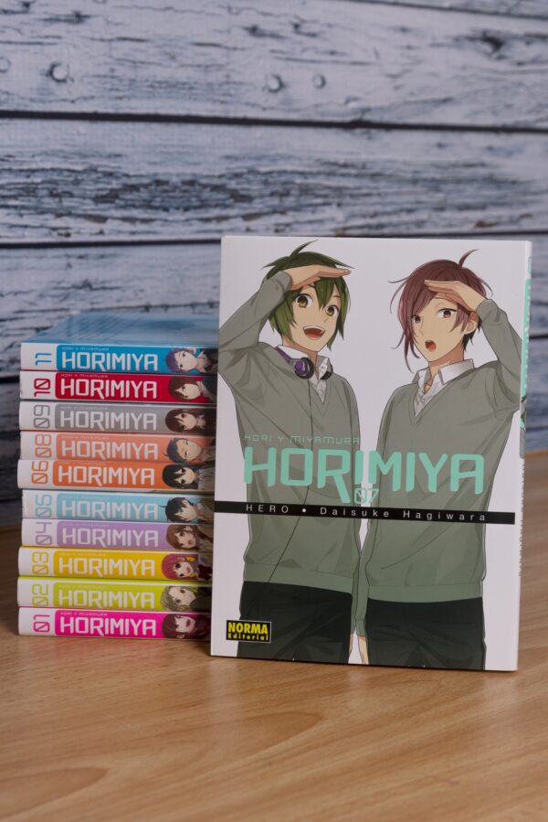 DÍA DE LA MADRE | Horimiya | Norma Editorial, España - immagine 8